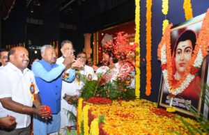 ಸಚಿವ ಎಸ್.ಟಿ.ಸೋಮಶೇಖರ್ ಅವರಿಂದ ಅತ್ಯುತ್ತಮ ಶಿಕ್ಷಕ ಪ್ರಶಸ್ತಿ ಪುರಸ್ಕೃತರಿಗೆ ಸನ್ಮಾನ