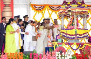 4 ನಿಮಿಷ ತಡವಾಗಿ ದಸರಾ ಉದ್ಘಾಟನೆ