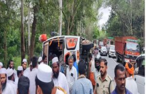 ಚಾಮರಾಜನಗರ: ಬಸ್ ಪಲ್ಟಿ, ಚಾಲಕ ಸೇರಿ ಐವರಿಗೆ ಗಾಯ