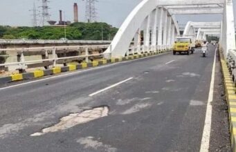 ರಸ್ತೆ ಡಾಂಬರಿಗಿಂತ ರಾಗಿ ಹಿಟ್ಟೇ ಹೆಚ್ಚು ಸ್ಟ್ರಾಂಗ್: ಕಾಂಗ್ರೆಸ್ ವ್ಯಂಗ್ಯ