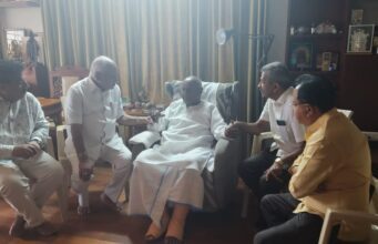 ಮಾಜಿ ಪ್ರಧಾನಿ ಹೆಚ್.ಡಿ.ದೇವೇಗೌಡ ಅವರನ್ನು ಭೇಟಿ ಮಾಡಿದ ಬಿಎಸ್’ವೈ