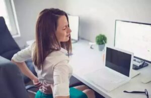 ಇಡೀ ದಿನ ಕುಳಿತು ಕೆಲಸ ಮಾಡಿ ಸುಸ್ತಾಗಿದ್ದರೆ ಈ ಆಸನಗಳನ್ನು ಮಾಡಿ