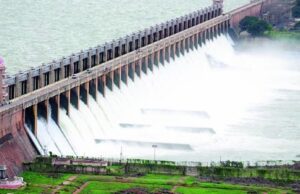 ಕೆಆರ್ಎಸ್ನಿಂದ ಯಾವುದೇ ಕ್ಷಣದಲ್ಲಾದರೂ ನೀರು ಹೊರಕ್ಕೆ: ನದಿ ಪಾತ್ರದ ಜನರಿಗೆ ಸುರಕ್ಷಿತ ಸ್ಥಳಕ್ಕೆ ತೆರಳಲು ಸೂಚನೆ