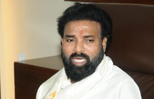 ಸರ್ಕಾರವನ್ನು ಡಿ.ಕೆ ಶಿವಕುಮಾರ್ ಕೈಗೊಂಬೆ ಮಾಡಿಕೊಂಡಿದ್ದಾರೆ: ಶ್ರೀರಾಮುಲು ಕಿಡಿ