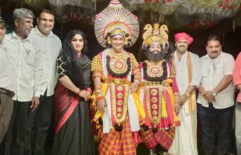 ಯಕ್ಷಗಾನ ವೇಷಭೂಷಣ ಧರಿಸಿದ ಸಚಿವ ಡಾ.ಕೆ.ಸುಧಾಕರ್