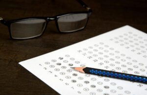 ಪಿಎಸ್ ಐ ಮರು ಪರೀಕ್ಷೆ: ಕಿವಿ, ಬಾಯಿ ಮುಚ್ಚುವಂತಹ ವಸ್ತ್ರ ಧರಿಸುವುದು ನಿಷೇಧ