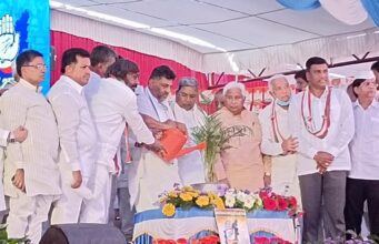 ಕಾಂಗ್ರೆಸ್ ‘ಪ್ರಜಾ ಧ್ವನಿ ಯಾತ್ರೆ’ಗೆ ಚಾಲನೆ ನೀಡಿದ ಸಿದ್ದರಾಮಯ್ಯ, ಡಿಕೆಶಿ