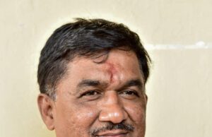 ಪ್ರತಾಪ್ ಸಿಂಹ ಬಕೆಟ್ ಹಿಡಿಯುವುದನ್ನು ಬಿಡಬೇಕು: ರಘು ಕೌಟಿಲ್ಯ ವಾಗ್ದಾಳಿ