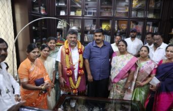 ನೆಲಮಂಗಲ ನಗರಸಭೆಯ ಅಧ್ಯಕ್ಷೆ ಸೇರಿದಂತೆ ಜೆಡಿಎಸ್’ನ 11 ಸದಸ್ಯರು ಕಾಂಗ್ರೆಸ್ ಸೇರ್ಪಡೆ