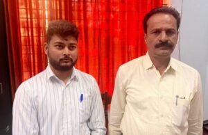 ಲಂಚಕ್ಕೆ ಬೇಡಿಕೆ: ಇಬ್ಬರು ಅಧಿಕಾರಿಗಳು ಲೋಕಾಯುಕ್ತ ಬಲೆಗೆ