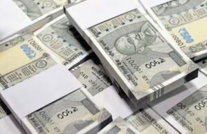 ದಾಖಲೆ ಇಲ್ಲದೇ ಸಾಗಿಸುತ್ತಿದ್ದ 10 ಲಕ್ಷ ರೂ. ವಶ