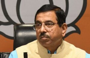 ಸಭೆ, ಸಮಾರಂಭಗಳಲ್ಲಿ ಪ್ಲಾಸ್ಟಿಕ್ ಬಾಟಲ್ ಬಳಕೆ ನಿಲ್ಲಿಸಿದ್ದೇವೆ; ಕೇಂದ್ರ ಆಹಾರ ಸಚಿವ ಪ್ರಲ್ಹಾದ್ ಜೋಶಿ