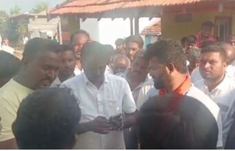 ವರುಣದಲ್ಲಿ ವಿ.ಸೋಮಣ್ಣ ಪರ ಪ್ರಚಾರಕ್ಕೆ ಹೋದ ಪ್ರತಾಪ್ ಸಿಂಹಗೆ ಗ್ರಾಮಸ್ಥರ ತರಾಟೆ