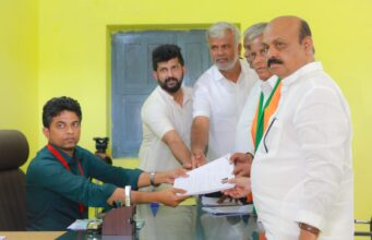 ವರುಣ: ಬಿಜೆಪಿ ಅಭ್ಯರ್ಥಿ ವಿ ಸೋಮಣ್ಣ ನಾಮಪತ್ರ ಸಲ್ಲಿಕೆ