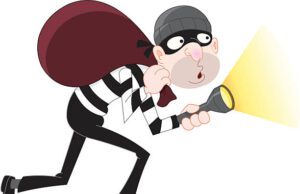 ದಂಪತಿ ಮೇಲೆ ಹಲ್ಲೆ ನಡೆಸಿ ಚಿನ್ನಾಭರಣ, ನಗದು ದೋಚಿ ಪರಾರಿ