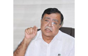 ಅವನೇನು ಸಮಾಜಕ್ಕೆ ರೋಲ್ ಮಾಡೆಲಾ?: ದರ್ಶನ್ ವಿರುದ್ಧ ಸಚಿವ ಕೆಎನ್ ರಾಜಣ್ಣ ಗರಂ