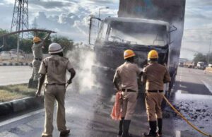 ಕುಷ್ಟಗಿ: ಶಾರ್ಟ್ ಸರ್ಕ್ಯೂಟ್ ನಿಂದ ಹೊತ್ತಿ ಉರಿದ ಕಂಟೈನರ್