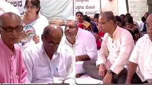 15ಕ್ಕೂ ಹೆಚ್ಚು ಲೇಖಕರು, ಬುದ್ದಿಜೀವಿಗಳಿಗೆ ಬೆದರಿಕೆ ಪತ್ರ: ಕ್ರಮಕ್ಕೆ ಆಗ್ರಹಿಸಿ ಸರ್ಕಾರದ ಮೊರೆ ಹೋದ ಸಾಹಿತಿಗಳು