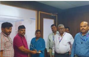 ಚಾಮರಾಜನಗರ: ಡಿಸಿಗೆ ದೂರು ನೀಡಿ ವೃದ್ಧಾಪ್ಯ ವೇತನ, ಅನ್ನಭಾಗ್ಯದ ಹಣ ಪಡೆದ ವೃದ್ಧೆ