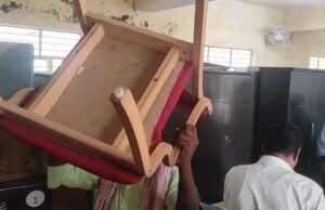 ರೈತನ ಜಮೀನಿಗೆ ಪರಿಹಾರ ನೀಡಲು ವಿಫಲ: ಪಾಂಡವಪುರ ಉಪ ವಿಭಾಗಾಧಿಕಾರಿ ಕಚೇರಿ ಚರಾಸ್ತಿ ಜಪ್ತಿ