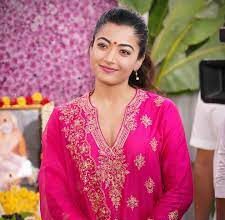 ಜಾಹೀರಾತಿನಲ್ಲಿ ಶಾರುಖ್ ಖಾನ್ ಜೊತೆ ಸ್ಕ್ರೀನ್ ಶೇರ್ ಮಾಡಿಕೊಳ್ಳುತ್ತಿರುವ ರಶ್ಮಿಕಾ ಮಂದಣ್ಣ