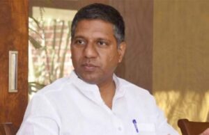 ಗುರುವಾರ ಈದ್ಗಾ ಮೈದಾನದಲ್ಲಿ ಪ್ರತಿಷ್ಟಾಪಿಸಲಾಗಿರುವ ಗಣೇಶ ಮೂರ್ತಿ ವಿಸರ್ಜನೆ: ಬಿಜೆಪಿಯ ಹಲವು ಮುಖಂಡರು ಭಾಗಿ