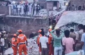 ಮೂರು ಅಂತಸ್ತಿನ ಕಟ್ಟಡ ಕುಸಿತ: ಇಬ್ಬರ ಸಾವು, 10ಕ್ಕೂ ಹೆಚ್ಚು ಮಂದಿಗೆ ಗಾಯ