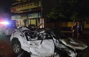 ನಿಯಂತ್ರಣ ತಪ್ಪಿ ಉರುಳಿ ಬಿದ್ದ ಕಾರು: ಇಬ್ಬರಿಗೆ ಗಾಯ