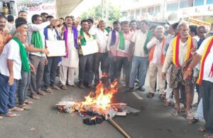 ಕಾವೇರಿ ಕಿಚ್ಚು: ಮದ್ದೂರು ಸಂಪೂರ್ಣ ಬಂದ್