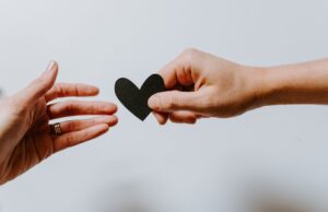 ಪ್ರೀತಿ ಹಿಂಸೆಯಾದರೆ