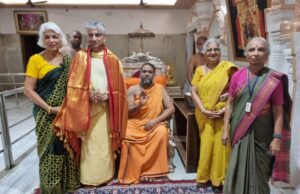 ಮಂತ್ರಾಲಯಕ್ಕೆ ಭೇಟಿ ನೀಡಿ ರಾಯರ ದರ್ಶನ ಪಡೆದ ರಿಷಿ ಸುನಕ್ ಪೋಷಕರು