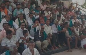 ಮಂಡ್ಯ: ನೇಣು ಕುಣಿಕೆಯೊಂದಿಗೆ ರೈತರ ಪ್ರತಿಭಟನೆ