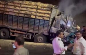 ಮುಂಬೈ-ಬೆಂಗಳೂರು ಹೆದ್ದಾರಿಯಲ್ಲಿ ಹೊತ್ತಿ ಉರಿದ ಟ್ರಕ್: ನಾಲ್ವರು ಸಜೀವ ದಹನ