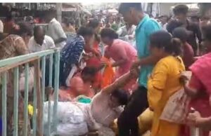 ಹಾಸನಾಂಬೆ ದರ್ಶನಕ್ಕೆ ಬಂದಿದ್ದ ಭಕ್ತರಿಗೆ ಕರೆಂಟ್ ಶಾಕ್: ಕಾಲ್ತುಳಿತದಿಂದ ಹಲವರಿಗೆ ಗಾಯ