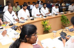 ಅಂತರ್ಜಲ ಮಟ್ಟವನ್ನು ಅಭಿವೃದ್ಧಿಪಡಿಸಿ, ಕುಡಿಯುವ ನೀರಿನ ಕೊರತೆಯಾಗದಂತೆ ಕ್ರಮವಹಿಸಿ: ಪ್ರಿಯಾಂಕ ಖರ್ಗೆ