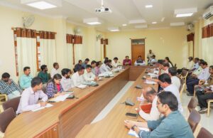 ಕುಡಿಯುವ ನೀರು, ಜಾನುವಾರುಗಳ ಮೇವು ಪೂರೈಕೆಗೆ ಮುಂಜಾಗ್ರತೆ ವಹಿಸಿ: ಡಾ ಹೆಚ್.ಸಿ.ಮಹದೇವಪ್ಪ