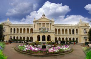 ಪಟಾಕಿ ಸಿಡಿಸುವಾಗ ಲಘು ಗಾಯ: ಕೆ. ಆರ್. ಆಸ್ಪತ್ರೆಯಲ್ಲಿ 9 ಮಂದಿಗೆ ಚಿಕಿತ್ಸೆ