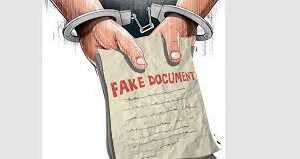 ನಕಲಿ ದಾಖಲೆ ಸೃಷ್ಟಿಸಿ ಮೂರು ಬ್ಯಾಂಕ್ಗಳಲ್ಲಿ 3ಕೋಟಿ ರೂಪಾಯಿ ಸಾಲ ಪಡೆದಿದ್ದ ಐವರ ಬಂಧನ