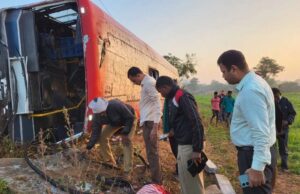 ಹಾವೇರಿಯಲ್ಲಿ ಪ್ರವಾಸಕ್ಕೆ ಹೊರಟ್ಟಿದ್ದ ಸರ್ಕಾರಿ ಬಸ್ ಪಲ್ಟಿಯಾಗಿ 45 ಮಕ್ಕಳಿಗೆ ಗಾಯ, ನಾಲ್ವರ ಸ್ಥಿತಿ ಗಂಭೀರ