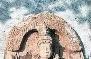 ಮೈಸೂರು: ವರುಣಾ ಗ್ರಾಮದಲ್ಲಿ ಒಳಚರಂಡಿ ಕಾಮಗಾರಿ ವೇಳೆ 11ನೇ ಶತಮಾನದ ಜೈನ ಶಿಲ್ಪಗಳು ಪತ್ತೆ!