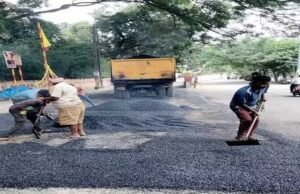 ಬಿಬಿಎಂಪಿ ರಸ್ತೆಗೆ ಡಾಂಬರು ಹಾಕಿದ 12 ಗಂಟೆಯಲ್ಲೇ ಮಧ್ಯರಾತ್ರಿ ರಸ್ತೆ ಅಗೆದು ಹಾನಿ ಮಾಡಿದ ಬಿಡಬ್ಲ್ಯೂಎಸ್ಎಸ್ ಬಿ