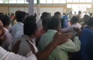 ಬೇಲೂರು: ಕಾಂಗ್ರೆಸ್ ಕಾರ್ಯಕರ್ತರ ಸಭೆಯಲ್ಲಿ ಎರಡು ಬಣಗಳ ನಡುವೆ ಮಾರಾಮಾರಿ