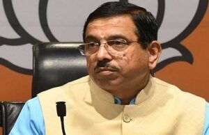 ರಾಮಮಂದಿರ ಉದ್ಘಾಟನೆ ಕಾರ್ಯಕ್ರಮಕ್ಕೆ ಆಹ್ವಾನ ವಿಚಾರ: ಮಾಜಿ ಸಚಿವ ಹೆಚ್. ಅಂಜನೇಯ ಹೇಳಿಕೆಗೆ ಕೇಂದ್ರ ಸಚಿವ ಪ್ರಹ್ಲಾದ್ ಜೋಶಿ ತಿರುಗೇಟು