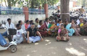 ಬೂದನೂರು ಗ್ರಾ.ಪಂ. ಫಲಾನುಭವಿಗಳಿಗೆ ಕಿರುಕುಳ: ಧರಣಿ