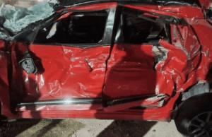 ಕಾರಿಗೆ ಟ್ರಕ್ ಡಿಕ್ಕಿ: ಇಬ್ಬರು ಮಕ್ಕಳು ಸೇರಿ ಐವರು ಸಾವು