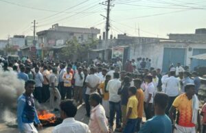 ಟಿಪ್ಪು ನಾಮಫಲಕಕ್ಕೆ ಚಪ್ಪಲಿ ಹಾರ: ಸಿರವಾರದಲ್ಲಿ ಉದ್ವಿಗ್ನ ಪರಿಸ್ಥಿತಿ