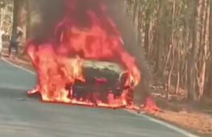 ದಾಂಡೇಲಿಯಲ್ಲಿ ಹೊತ್ತಿ ಉರಿದ ಕಾರು: ಚಾಲಕ ಪಾರು