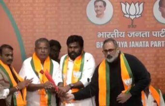 ಕೆ ಅಣ್ಣಾಮಲೈ ಸಮ್ಮುಖದಲ್ಲಿ 15 ಮಾಜಿ ಶಾಸಕರು, ಓರ್ವ ಮಾಜಿ ಸಂಸದ ಬಿಜೆಪಿ ಸೇರ್ಪಡೆ