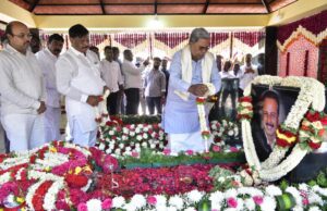 ಆರ್.ದ್ರುವನಾರಾಯಣ್ ಮಾದರಿ ಜನನಾಯಕರು. ಕಾಲಾನಂತರವೂ ಅವರ ಜನಪ್ರಿಯತೆ ಬೆಳೆಯುತ್ತಿದೆ: ಸಿ.ಎಂ.ಸಿದ್ದರಾಮಯ್ಯ