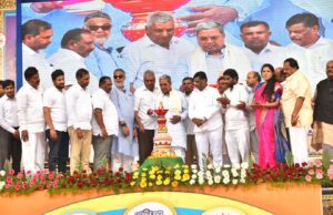 ಗ್ಯಾರಂಟಿ ಯೋಜನೆಗಳ ಐದು ಕೋಟಿ ಫಲಾನುಭವಿಗಳನ್ನು ಅವಮಾನಿಸಬೇಡಿ. ಗ್ಯಾರಂಟಿಗಳು ಕನ್ನಡ ನಾಡಿನ ಜನತೆಯ ಹಕ್ಕು: ಬಿಜೆಪಿಗೆ ಸಿಎಂ ಎಚ್ಚರಿಕೆ